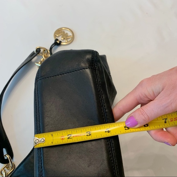 Michael Kors Soft Calf Leather Lillie Chain Tote Black Gold Hardware - Picture 9 of 11